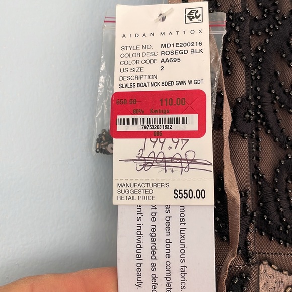 Long evening gown - Picture 8 of 9